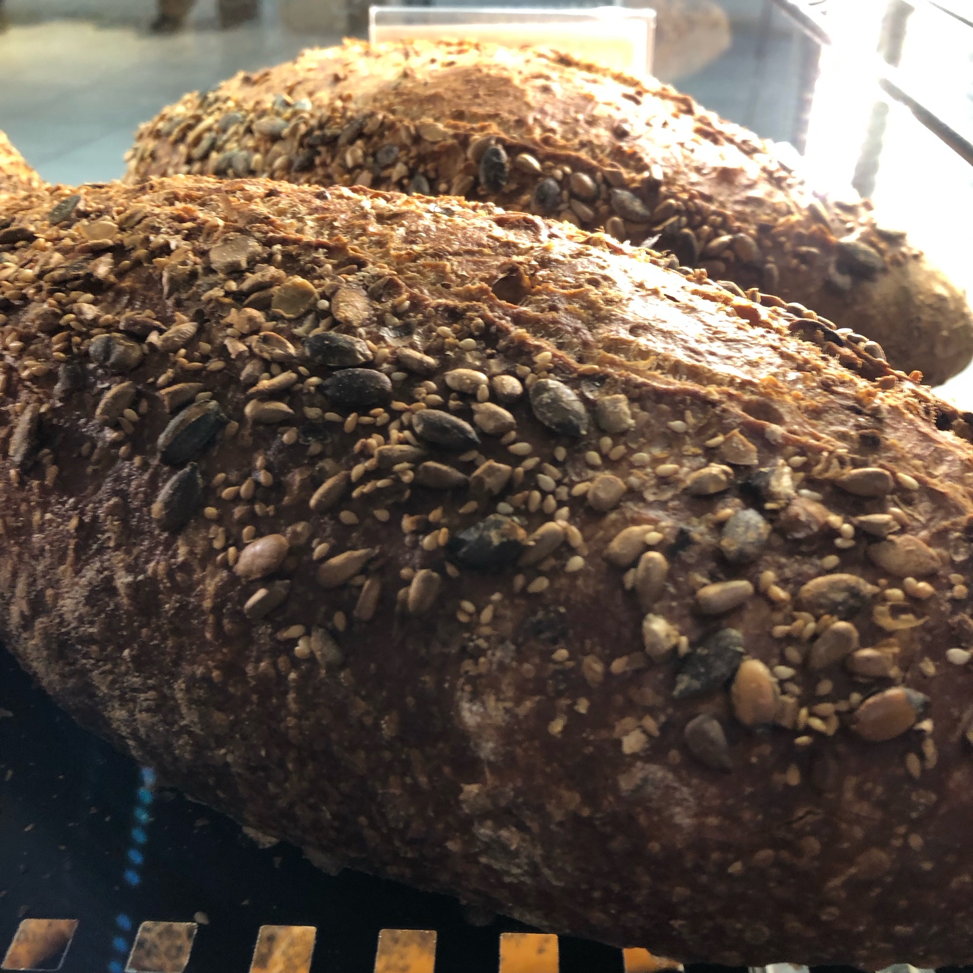 Græskar Solsikke Surdejsbrød